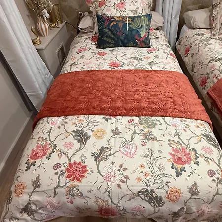 Holiday home Serenity's *